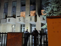 南京市胸科医院马国栋董常青黄牛挂号电话捷克警方逮捕袭击布拉格俄罗斯文化中心的嫌疑人