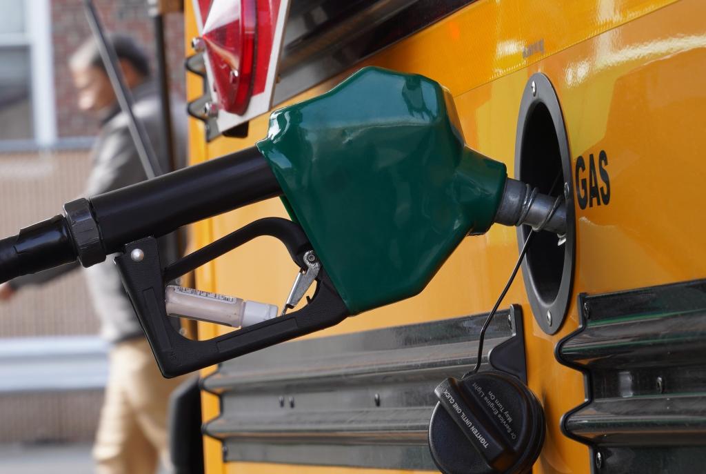 近4年来新高!美国汽油均价突破每加仑4美元