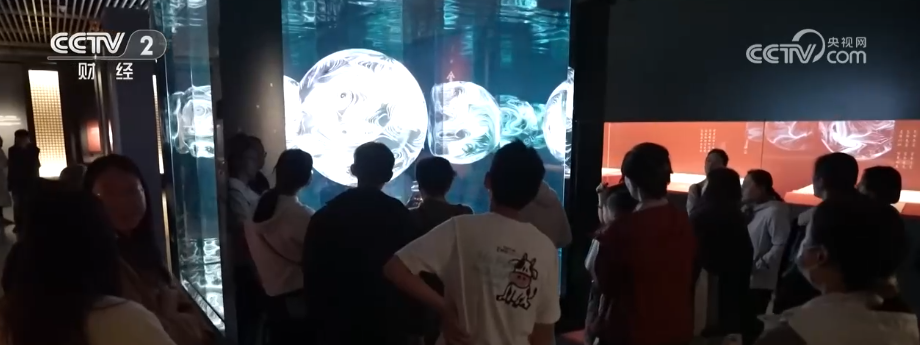 
上海曙光医院黄牛号贩子票贩子代网上预约代挂号电话数字“牵手”文化点亮文博游 沉浸式互动“触摸”历史感受优秀传统文化