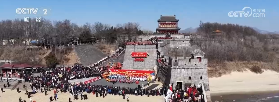 
武警总医院黄牛号贩子票贩子代网上预约代挂号电话“小”球撞出“大”名堂 “赛事经济”激活流量“密码”撬动大产业