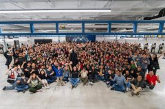 
北大国际医院黄牛号贩子票贩子代网上预约代挂号电话做人形机器人，不是拼