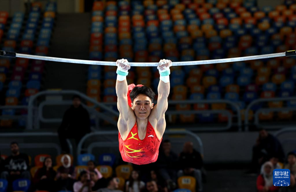 体操世界杯开罗站|李鸿颜获男子单杠冠军
