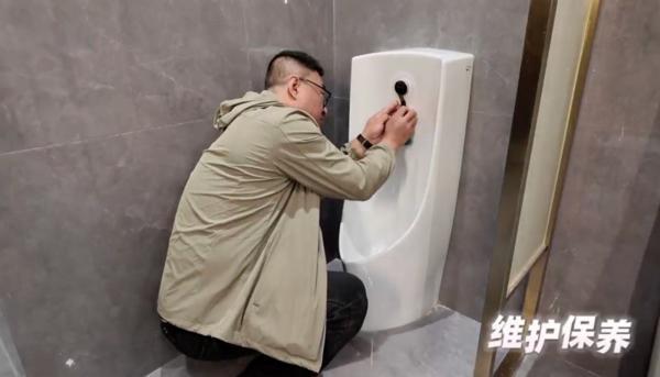 陕西省肿瘤医院黄牛号贩子票贩子代网上预约代挂号电话从景区到高速服务区 惠达主动服务获客户锦旗认可