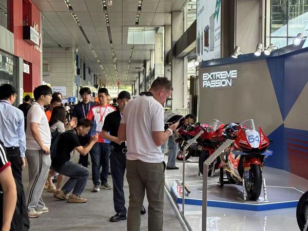 
天津市肿瘤医院张瑾孙冰生宫立群李平张文超刘文欣陈颖黄牛挂号电话广交会境外采购商超21万 采购商们为何青睐中国企业？