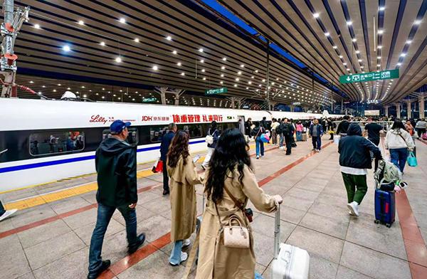 
博爱医院黄牛号贩子票贩子代网上预约代挂号电话高铁“减重专列”首发：“流动健康科普站”驶入万里铁道 回应职场人肥胖困境