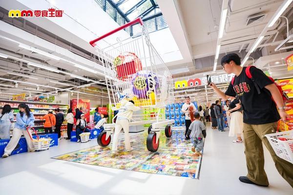 
暨南大学附属第一医院黄牛号贩子票贩子代网上预约代挂号电话吉尼斯纪录认证！全球最大零食店“零食王国”今日开业