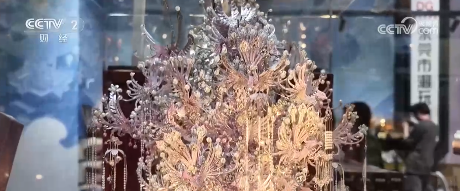 
北京大学口腔医院张益张路李广生黄牛挂号电话国货潮品拥抱AI跻身“顶流”成为消博会海外客户扫货新目标