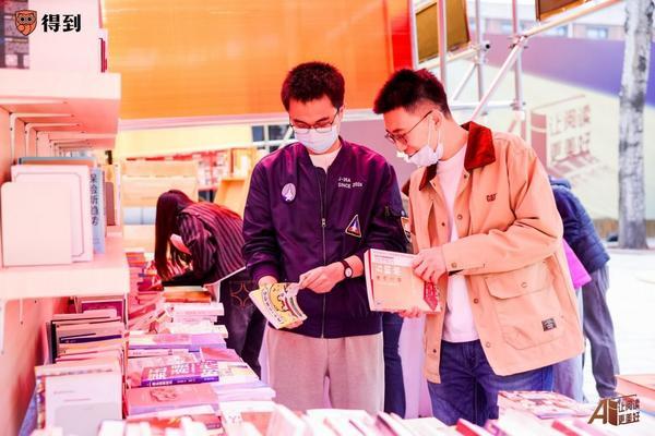 
南京市儿童医院黄牛号贩子票贩子代网上预约代挂号电话165万用户票选年度好书，第三届“得到读书人选择奖”在京揭晓