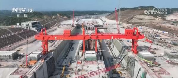 
空军总医院黄牛号贩子票贩子代网上预约代挂号电话增长、壮大、优化！透过各领域新态势、新亮点解读一季度经济“成绩单”