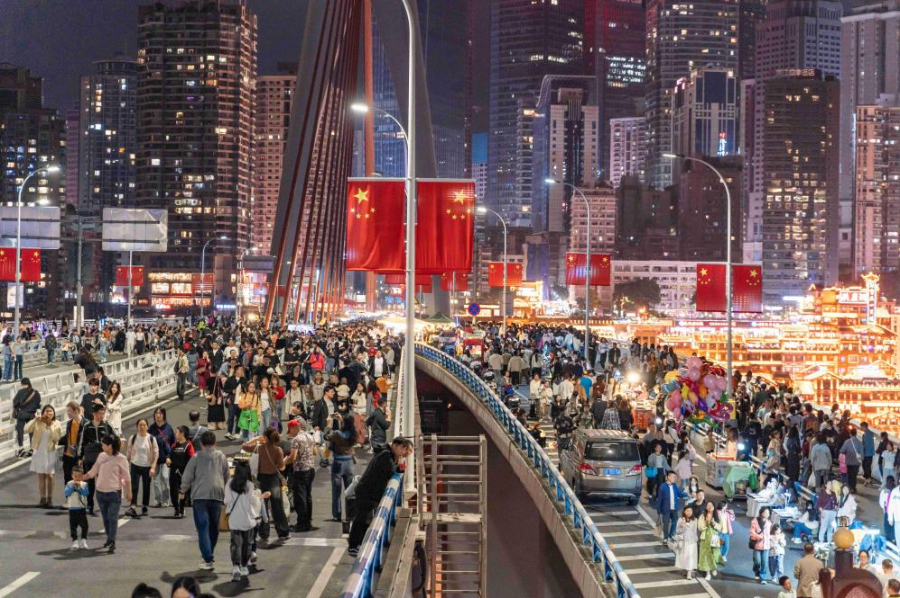 文旅转型新动向：从“经营景点”到“经营一座城”