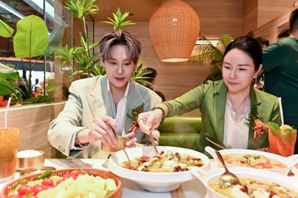 
上海复旦大学儿科医院黄牛号贩子票贩子代网上预约代挂号电话鱼跃山野，全球首秀|鱼你在一起全球首家山野风门店落地泰国曼谷