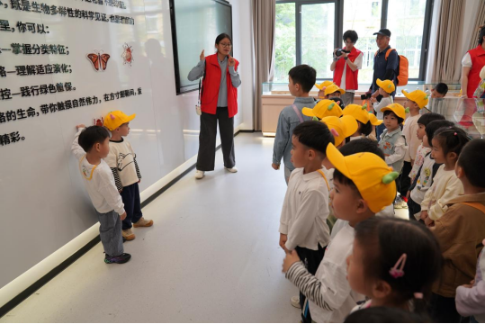 省实验幼儿园小三班走进农林大开展春日研学(1)496
