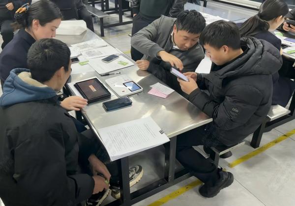 
江苏省人民医院黄牛号贩子票贩子代网上预约代挂号电话渤海银行：温情守护一线劳动者 金融为民暖人心