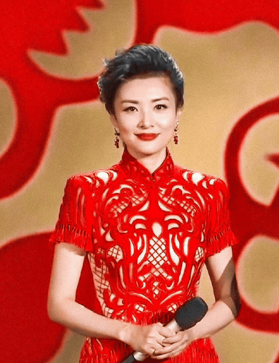 周涛回应不上春晚：2005年主动去到奥组委工作