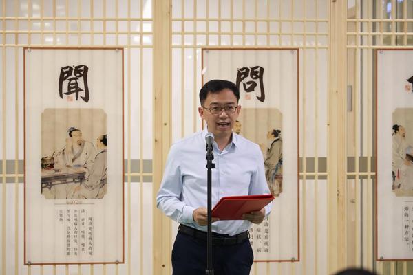 
四川大学华西口腔医院黄牛号贩子票贩子代网上预约代挂号电话北京同仁堂医养公司与贵州茅台医院开展合作共建