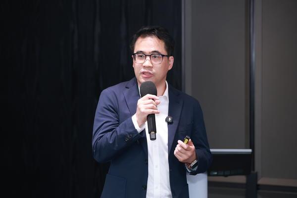 
中国医学科学院阜外医院田涛吕思琪李林林胡晓鹏黄牛挂号电话零一万物与正大集团成立合资公司“万蜂智能” 共同打造“AI+智慧农业”全球新范本