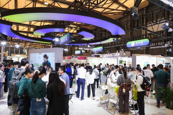 
浙江大学医学院附属儿童医院沈杰黄丽素陈建惠高志刚王颖硕陈志敏黄牛挂号电话数颐联康发布自研“南山大模型” 构建“1+4+X”智慧整合照护新范式