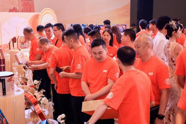 
上海华东医院黄牛号贩子票贩子代网上预约代挂号电话华美食品35周年庆典暨2026中秋月饼营销峰会在莞举行