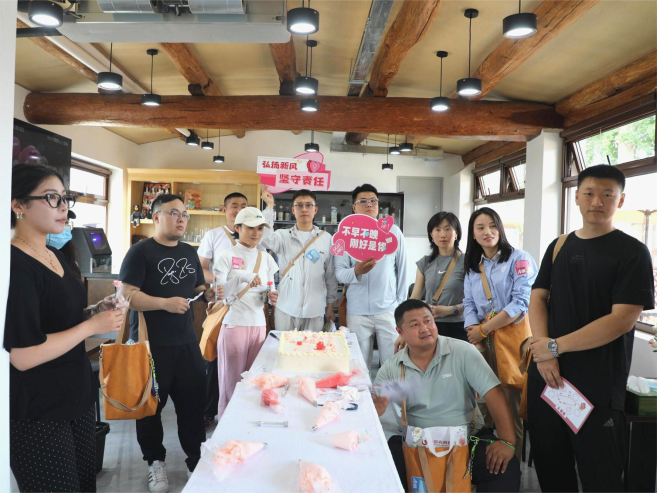 
浙江大学医学附属妇产科医院金杭美陈丹青白晓霞黄牛挂号电话以活动聚青年 以青春兴乡村——北京大兴礼贤镇董各庄举办青年联谊活动