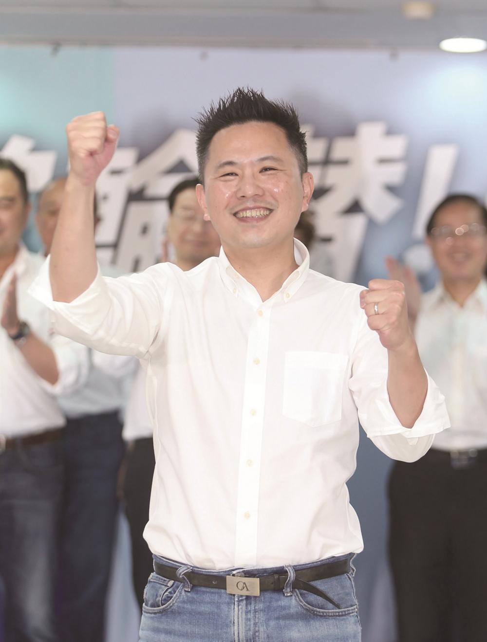 国民党文传会主委换人 尹乃菁辞职，马英九前发言人陈以信接任